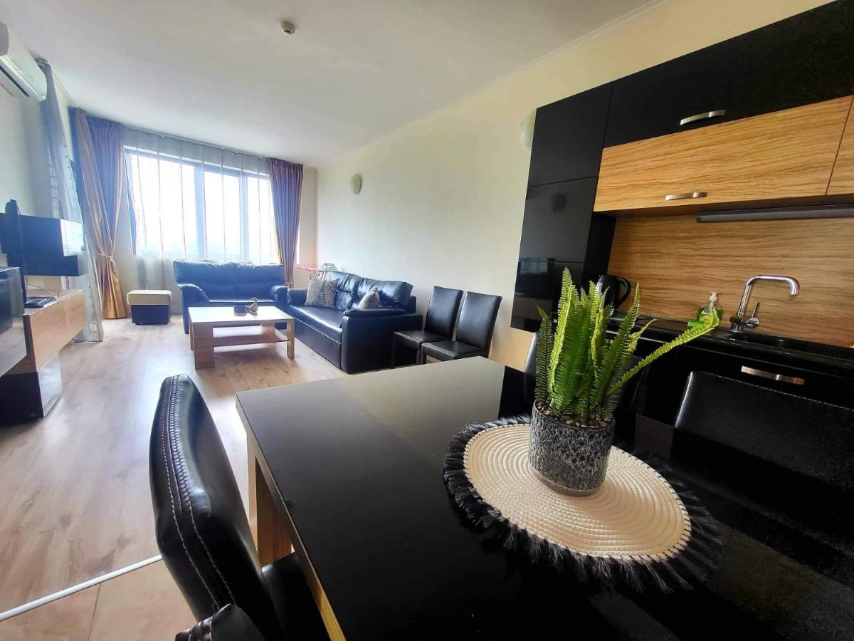 Dilov Apartments In Yalta Sables d'or Extérieur photo