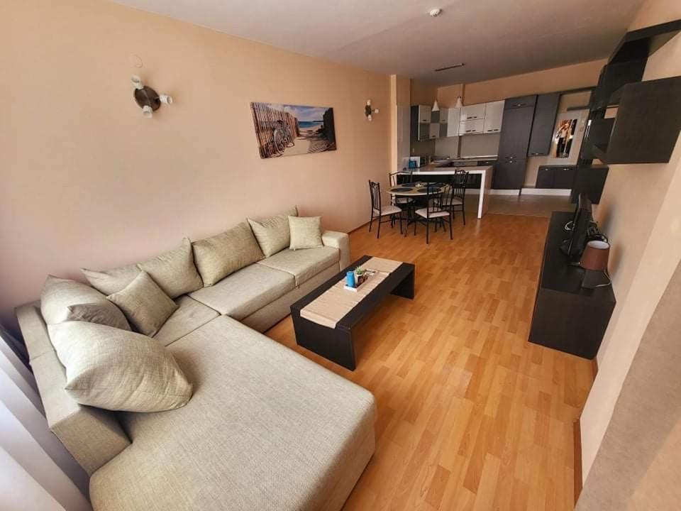 Dilov Apartments In Yalta Sables d'or Extérieur photo