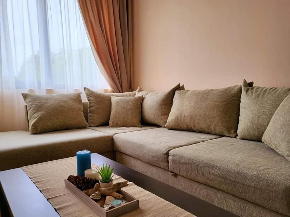 Dilov Apartments In Yalta Sables d'or Extérieur photo