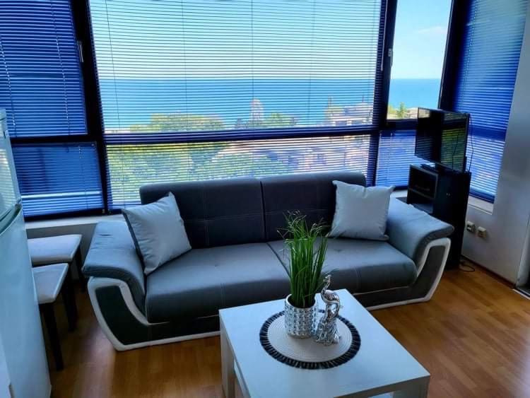 Dilov Apartments In Yalta Sables d'or Extérieur photo