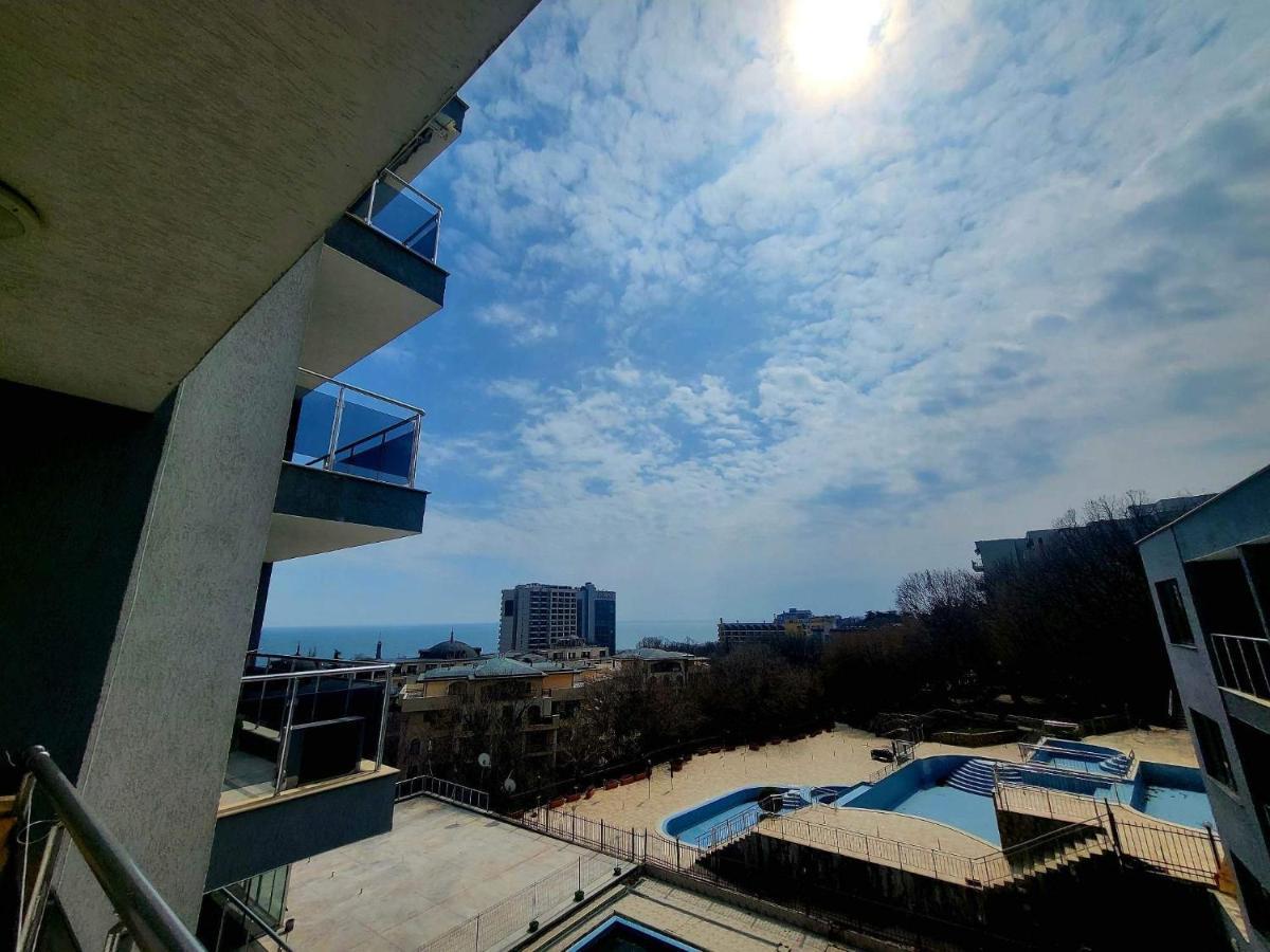 Dilov Apartments In Yalta Sables d'or Extérieur photo