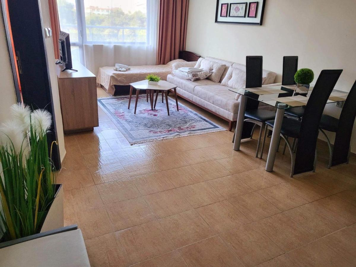 Dilov Apartments In Yalta Sables d'or Extérieur photo