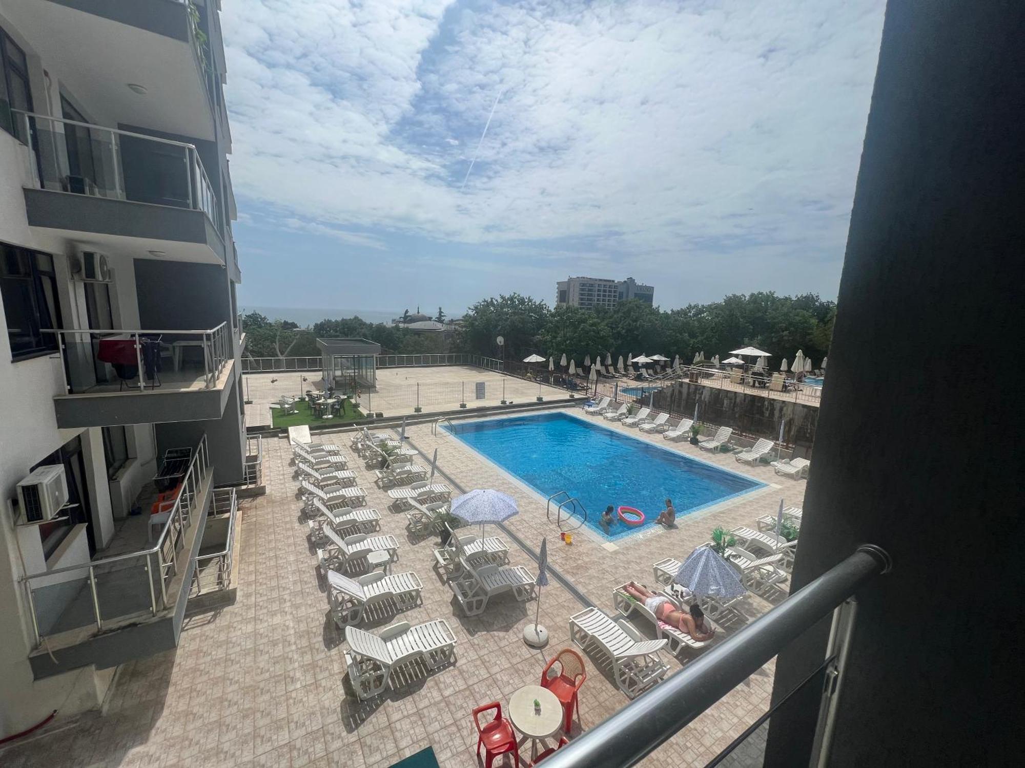 Dilov Apartments In Yalta Sables d'or Extérieur photo