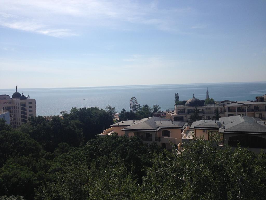Dilov Apartments In Yalta Sables d'or Extérieur photo
