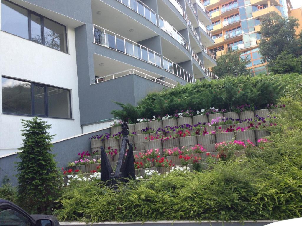 Dilov Apartments In Yalta Sables d'or Extérieur photo