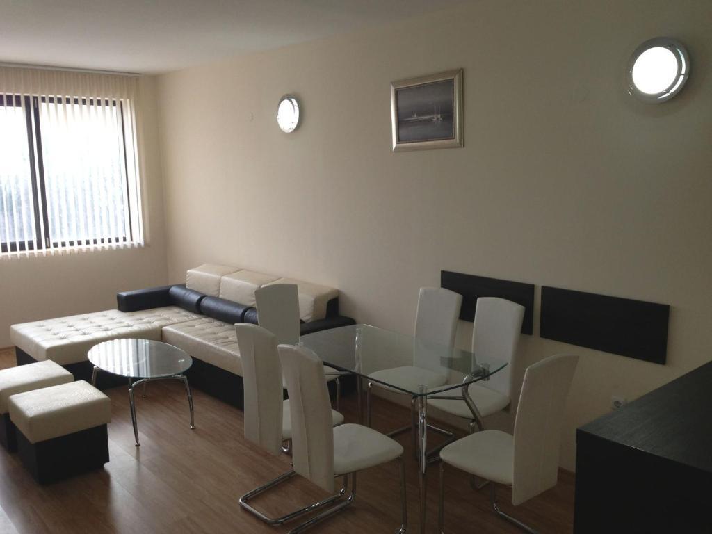 Dilov Apartments In Yalta Sables d'or Extérieur photo